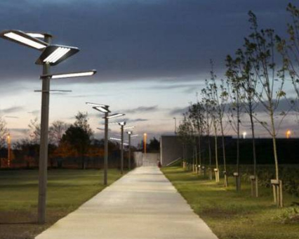 太阳能环保路灯设计创意欣赏，太阳之花路灯设计